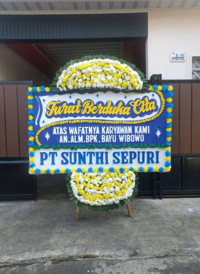Papan Bunga Duka di Cipadung Wetan